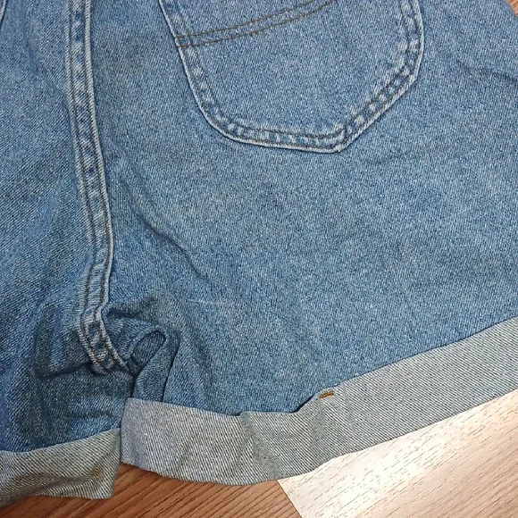 Riders by Lee Women's Classic Blue Jean Shorts 12 - Picture 3 of 6